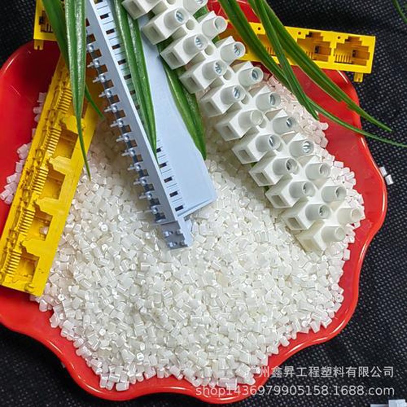 塑料助剂：推动行业发展的关键因素